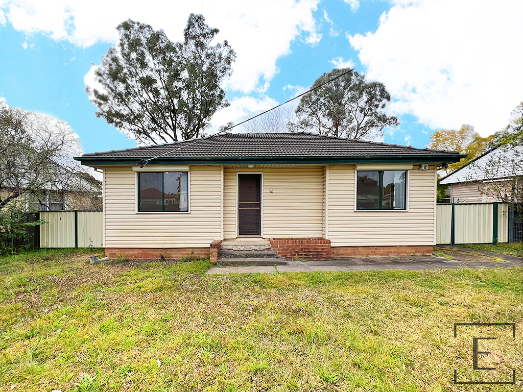 70 Bennett Road, Colyton