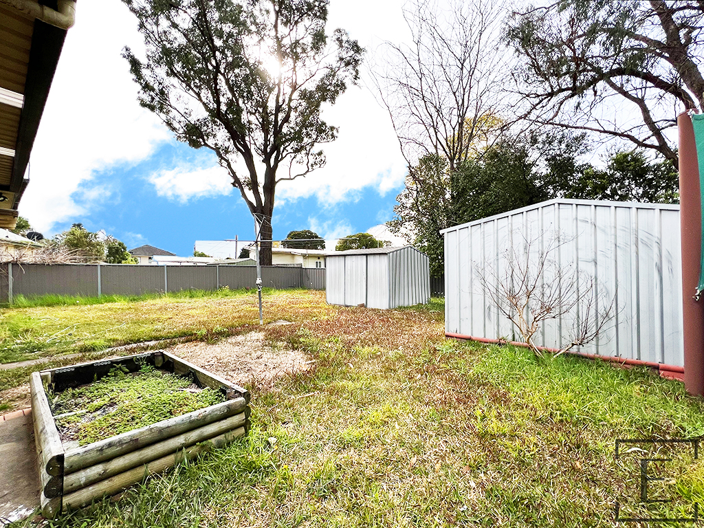 70 Bennett Road, Colyton