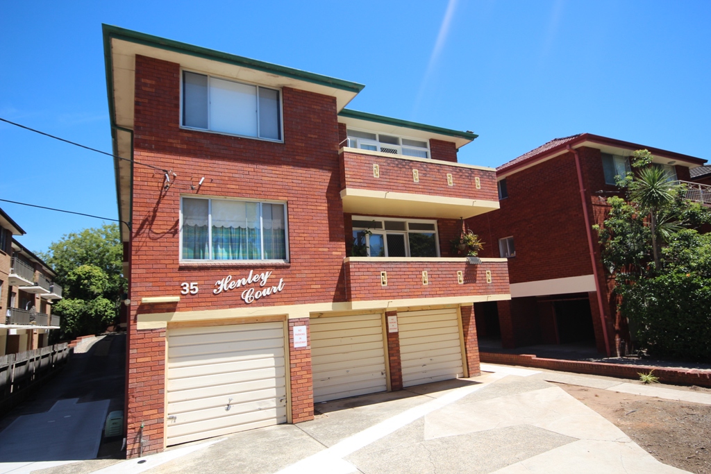 9 / 35 Henley Road, Homebush West