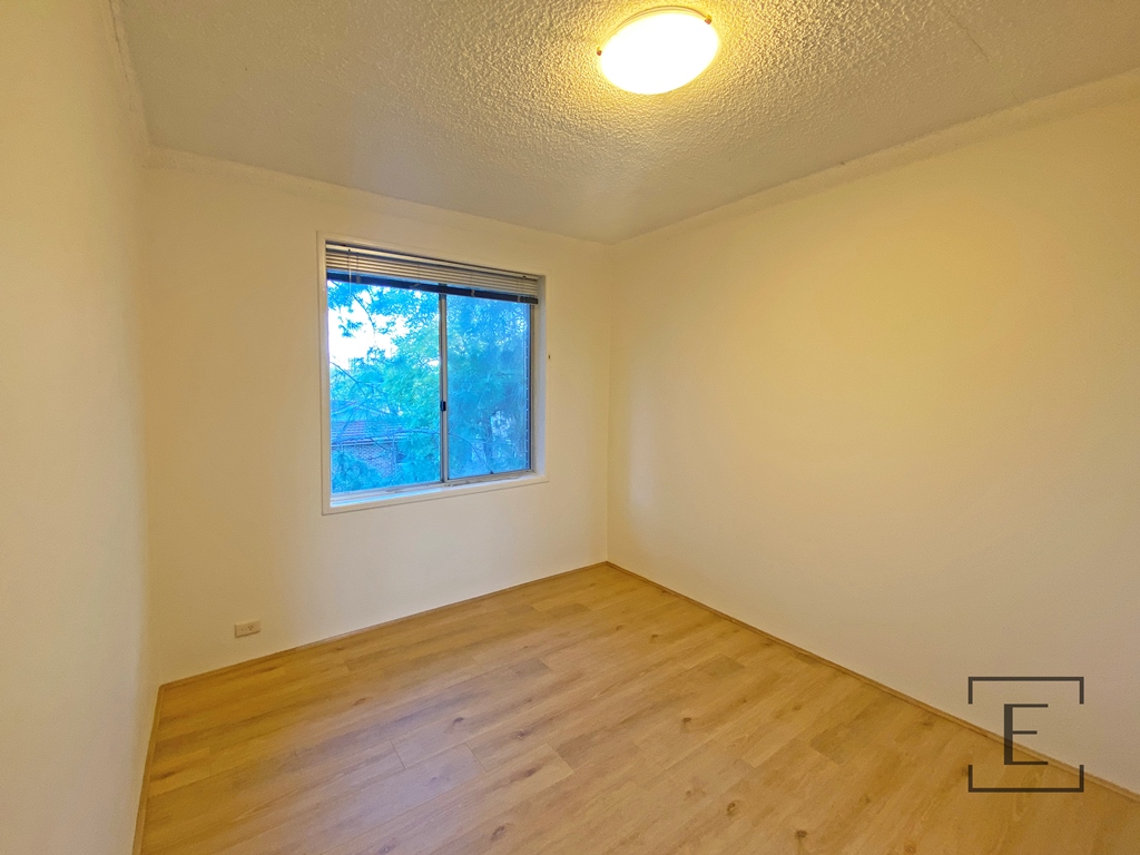 10 / 39 Henley Road, Homebush West