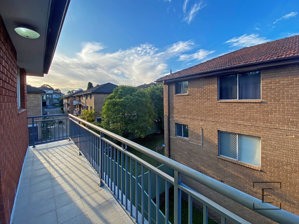 10 / 39 Henley Road, Homebush West