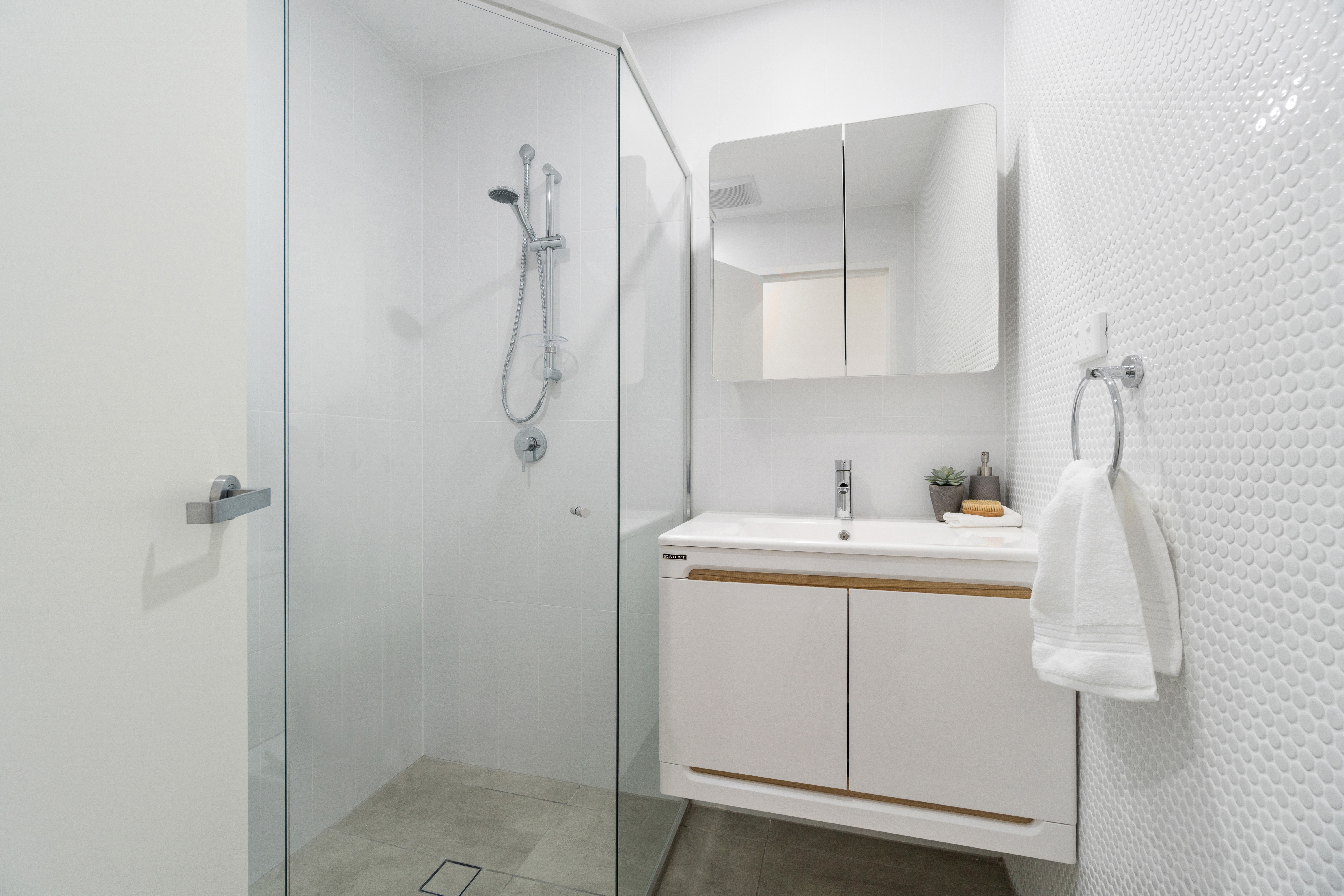 9 / 36 Tennyson Road, Mortlake