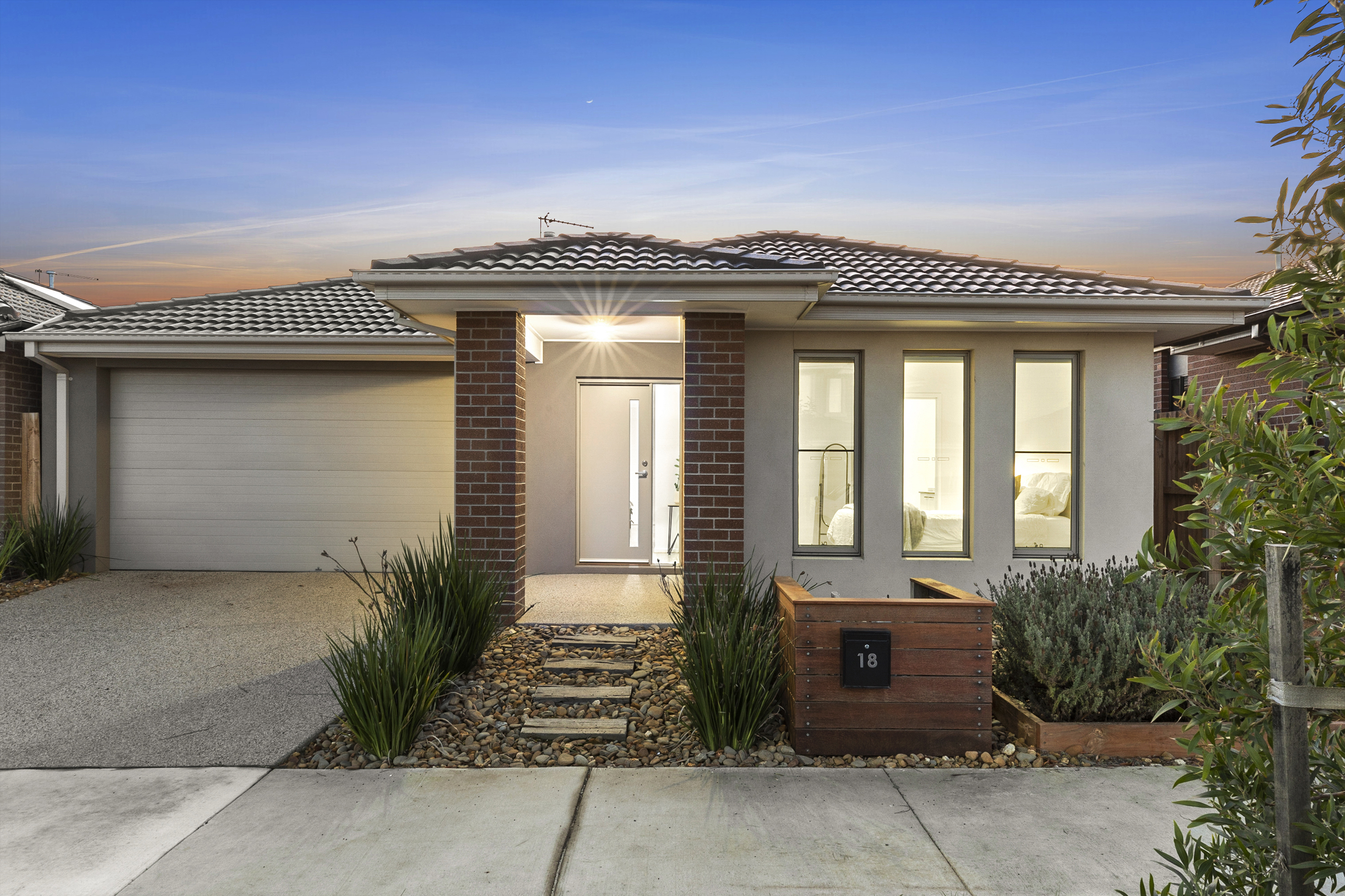 Listing image for 18 Vienet Avenue, ARMSTRONG CREEK  VIC  3217