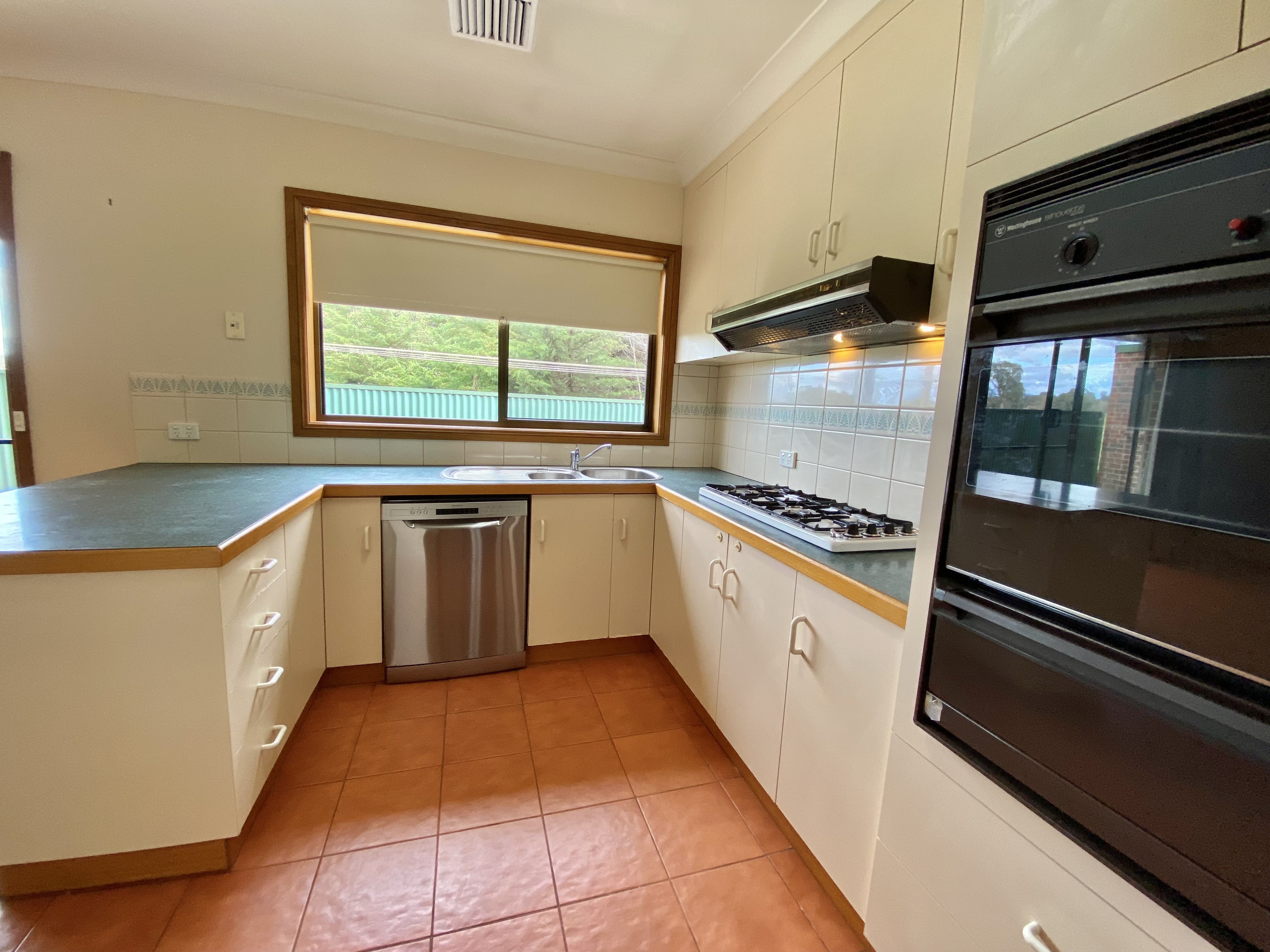1 / 2 Pelican Court, Wangaratta