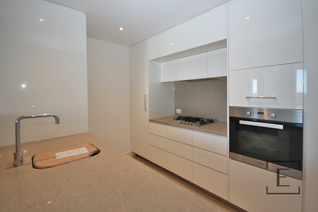 805 / 18 Woodlands Avenue, Breakfast Point