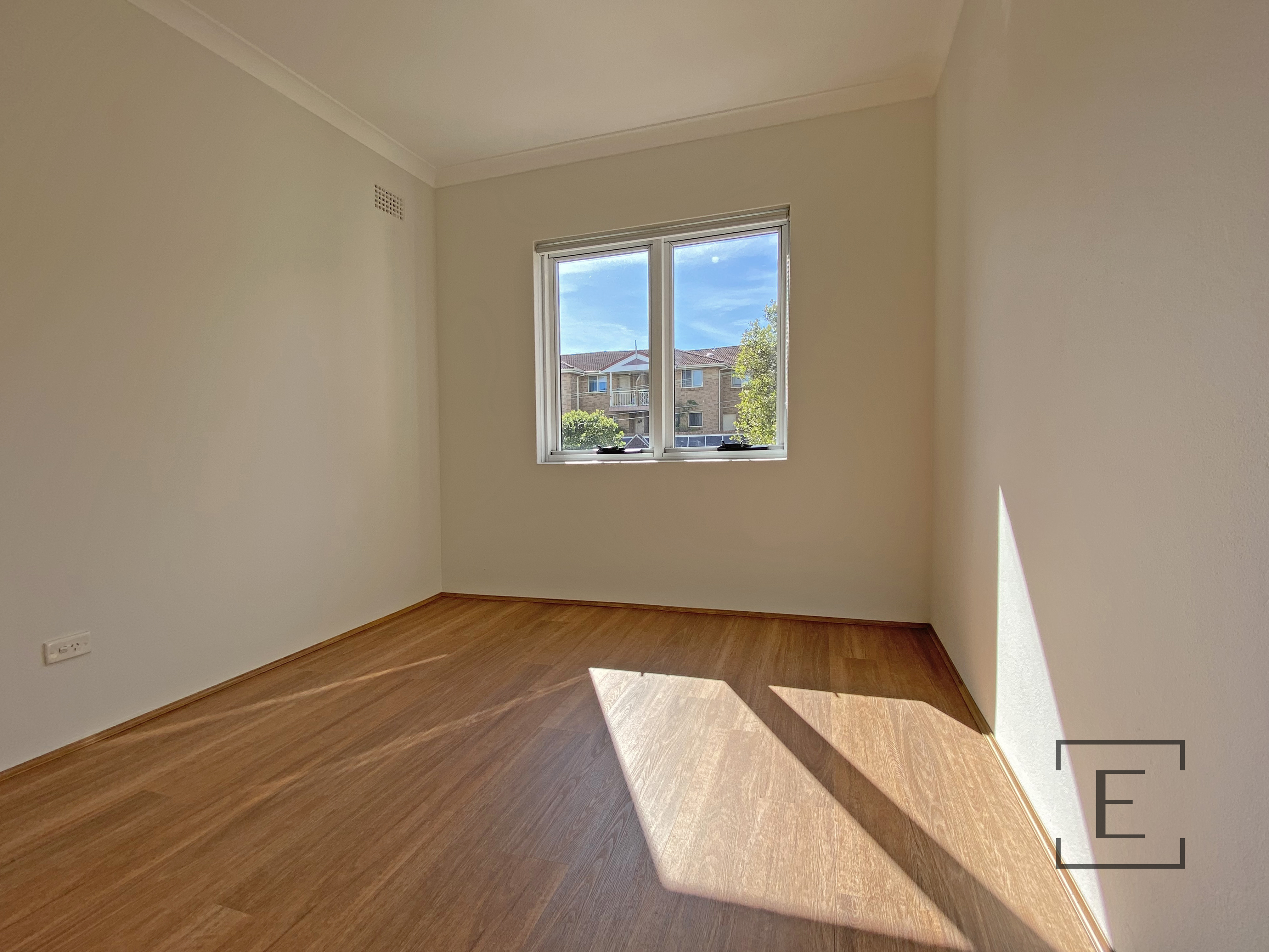 4 / 74A Queen Street, Concord West