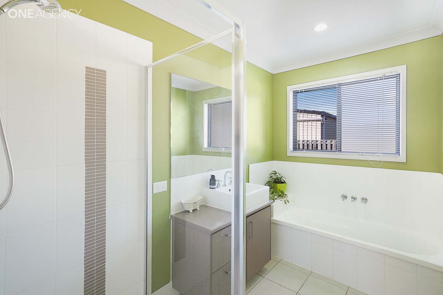 3 Columbus Close, Urraween