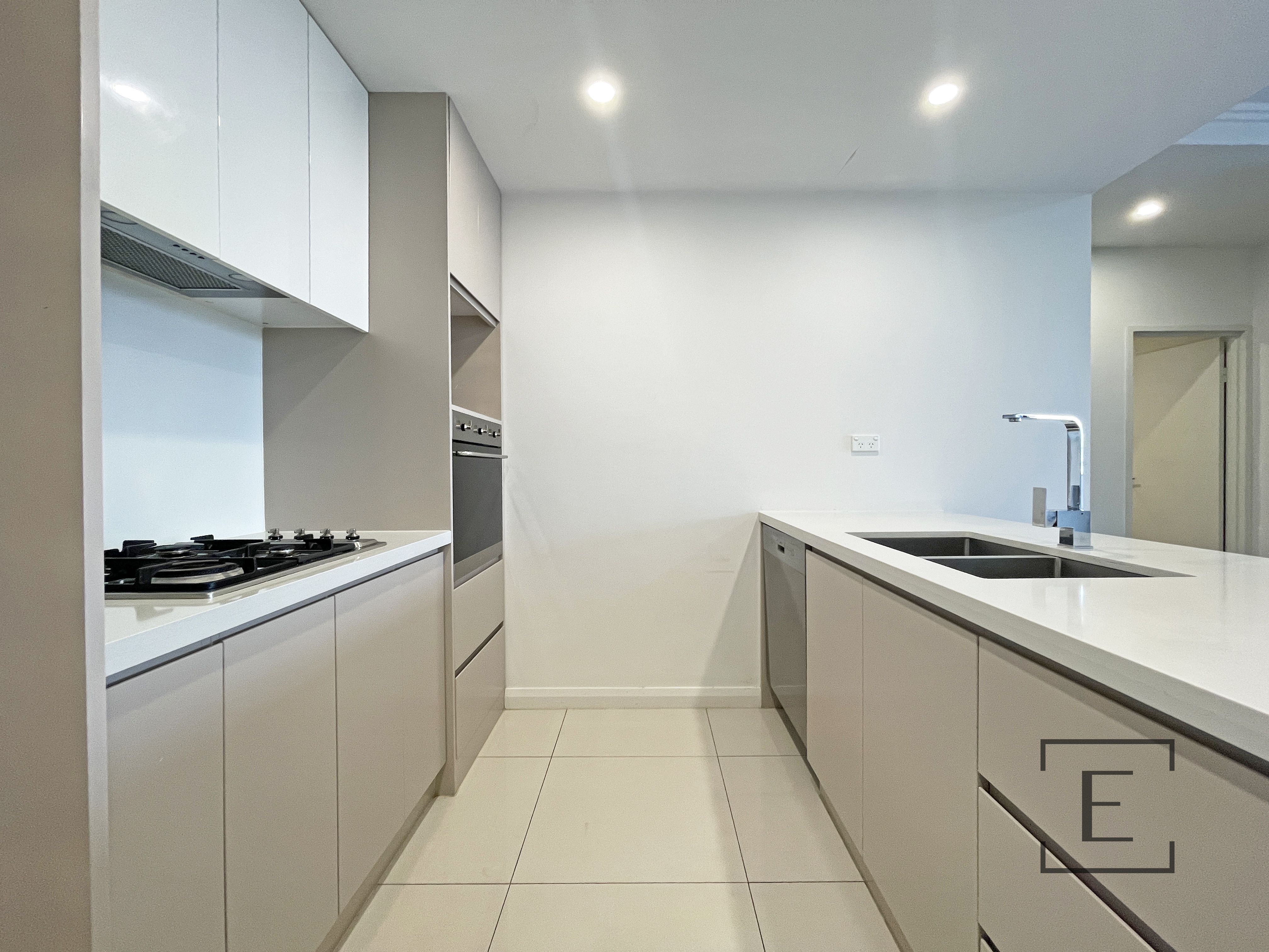 303 / 4 Smallwood Avenue, Homebush