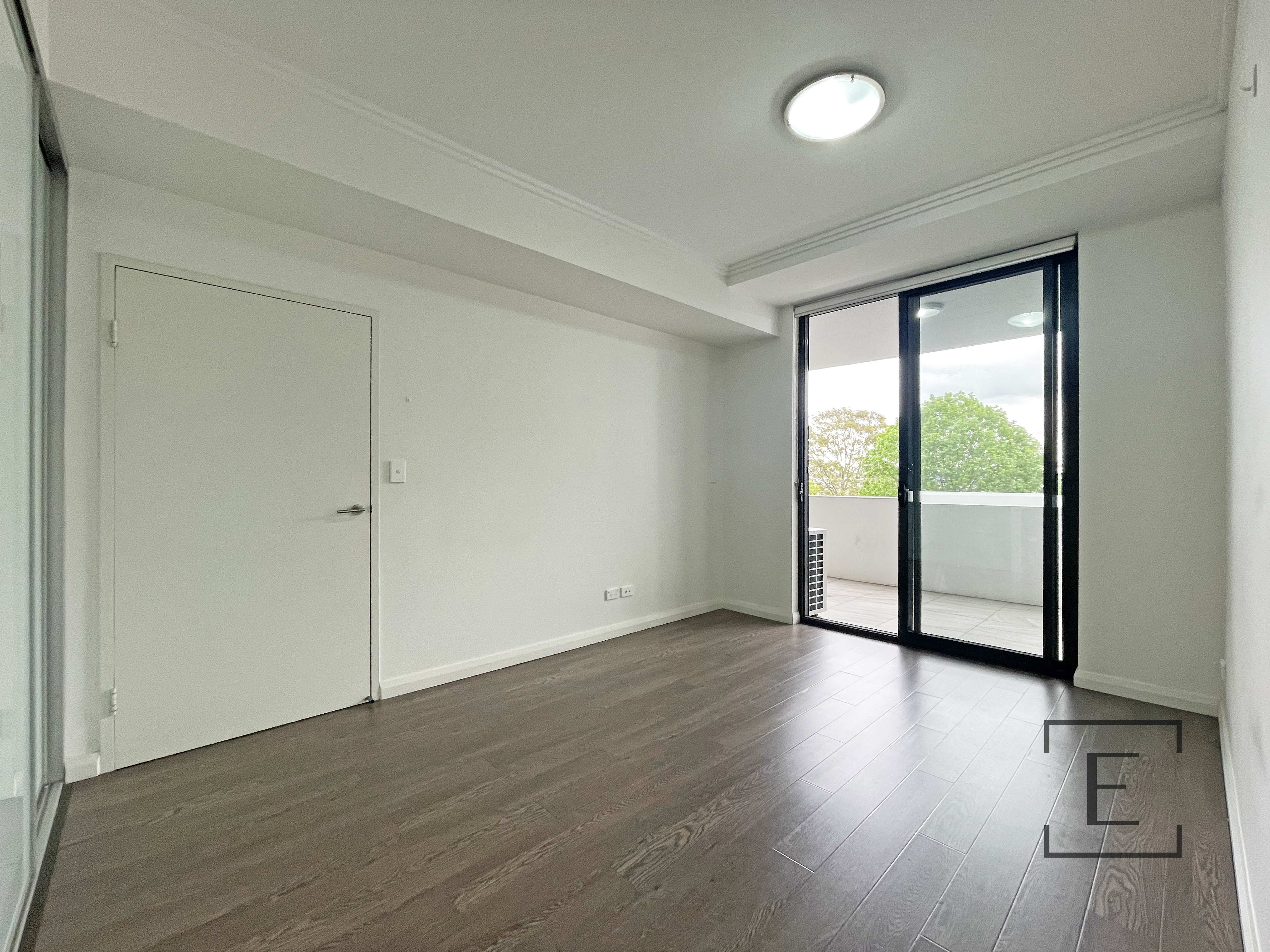 303 / 4 Smallwood Avenue, Homebush