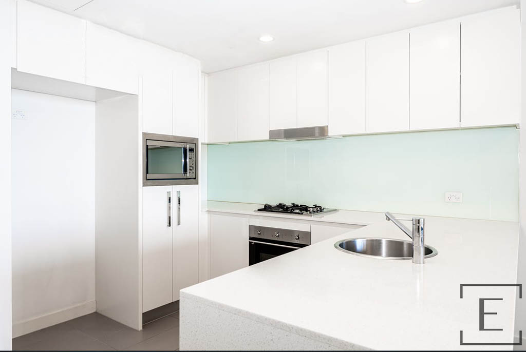 605 / 80 Rider Boulevard, Rhodes