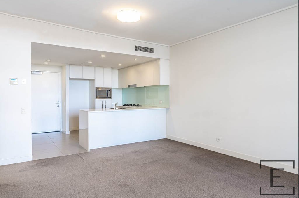 605 / 80 Rider Boulevard, Rhodes
