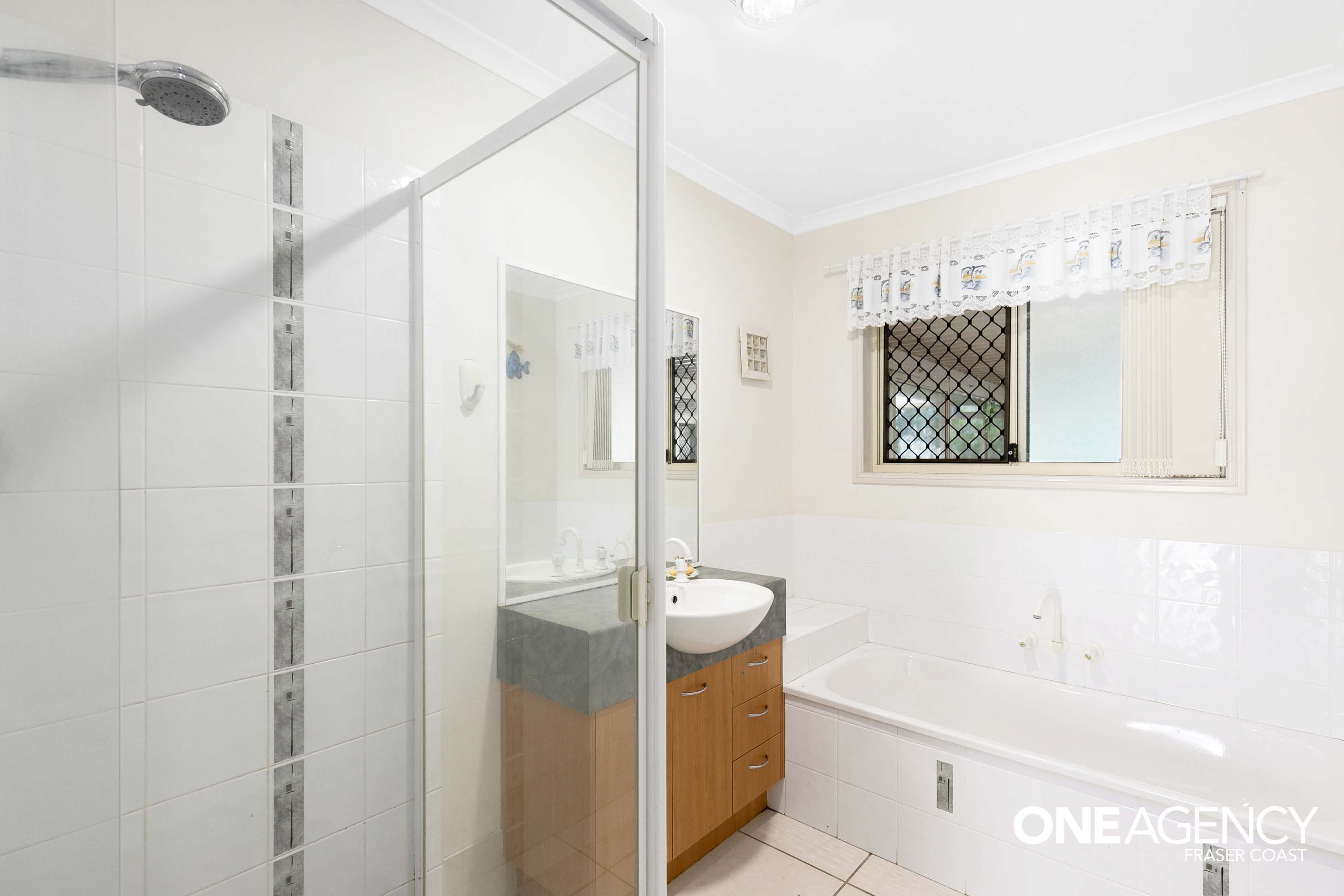 4 Pandanus Drive, Dundowran Beach