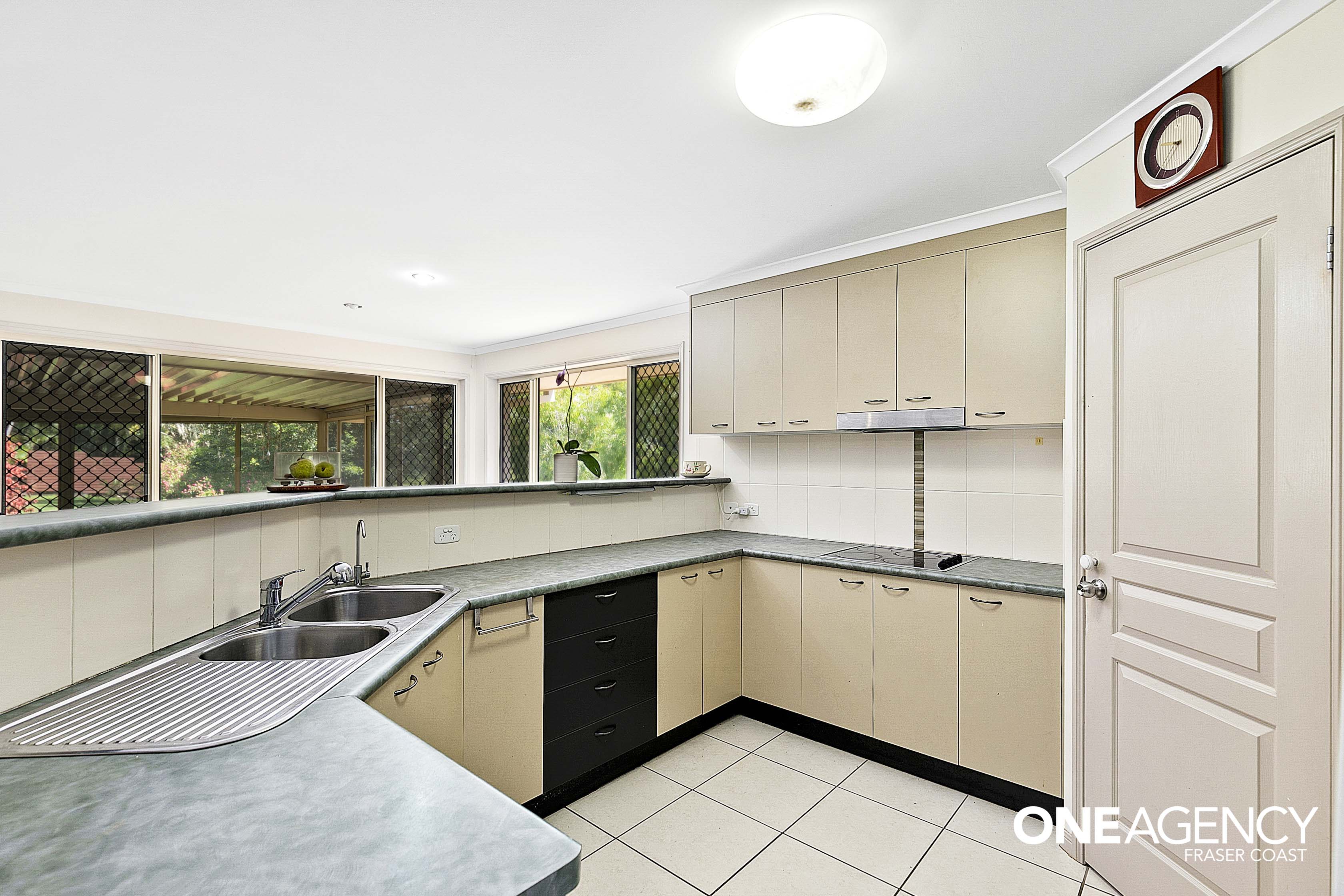 4 Pandanus Drive, Dundowran Beach
