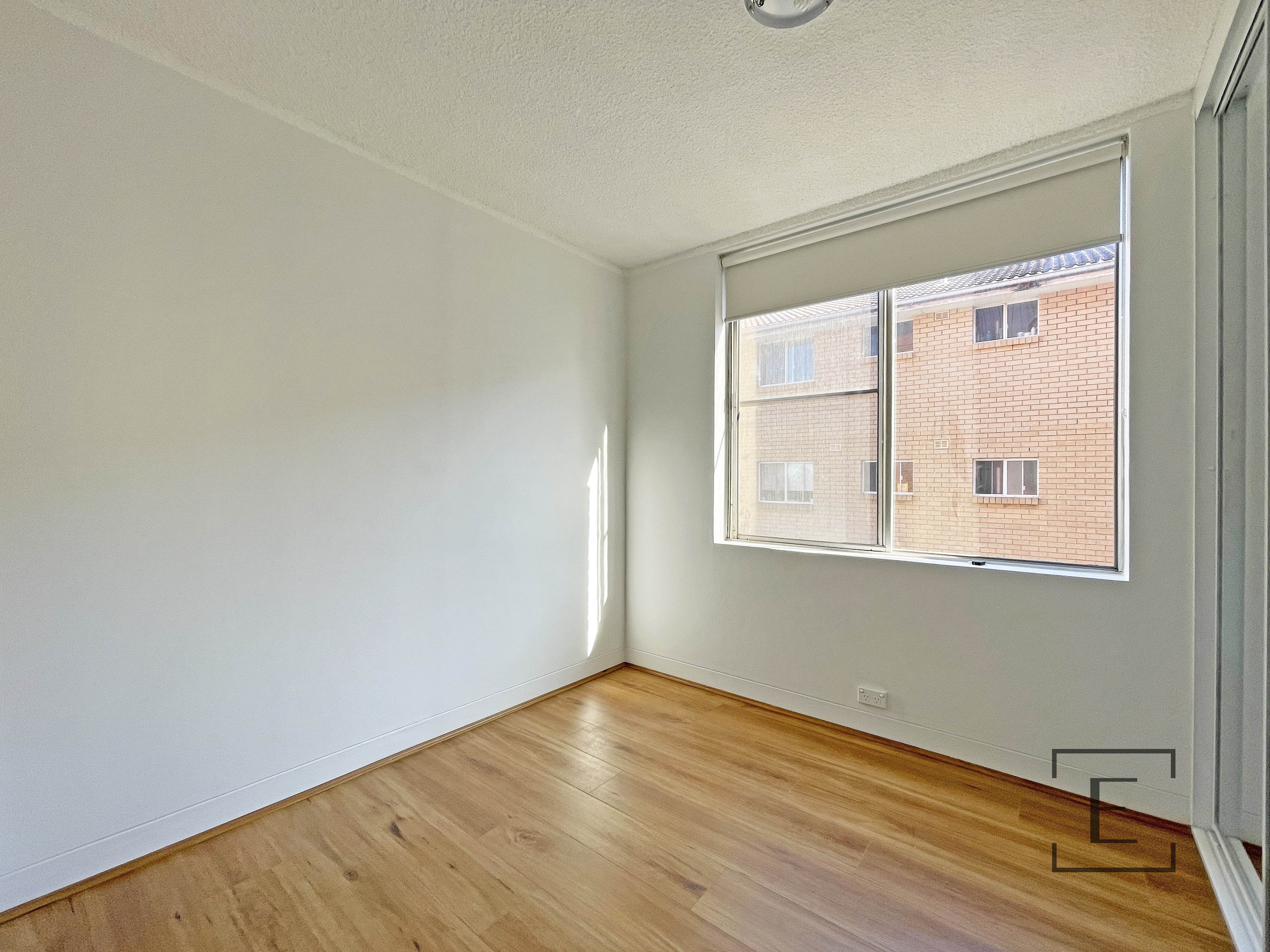 2 / 6 Punt Road, Gladesville