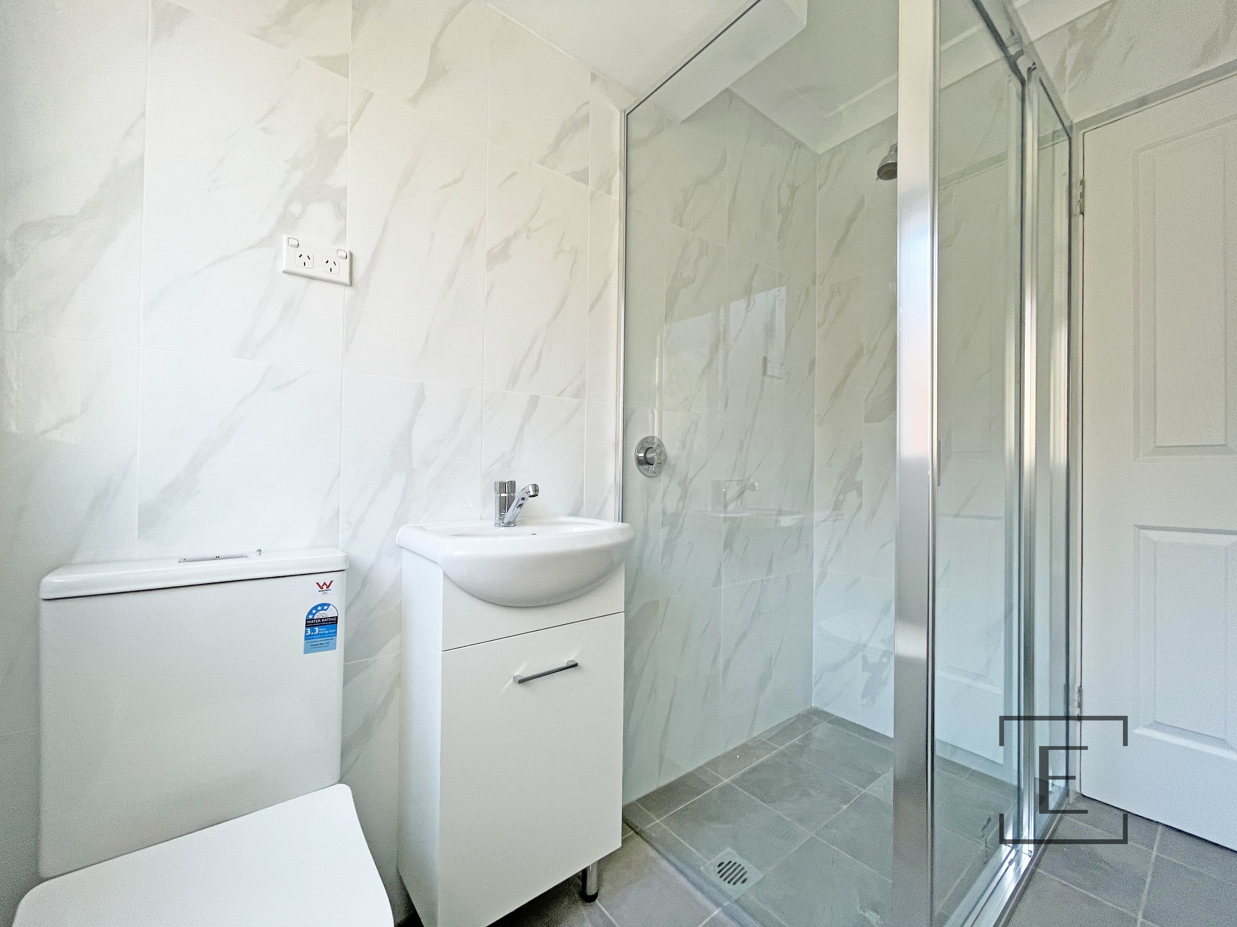 2 / 6 Punt Road, Gladesville