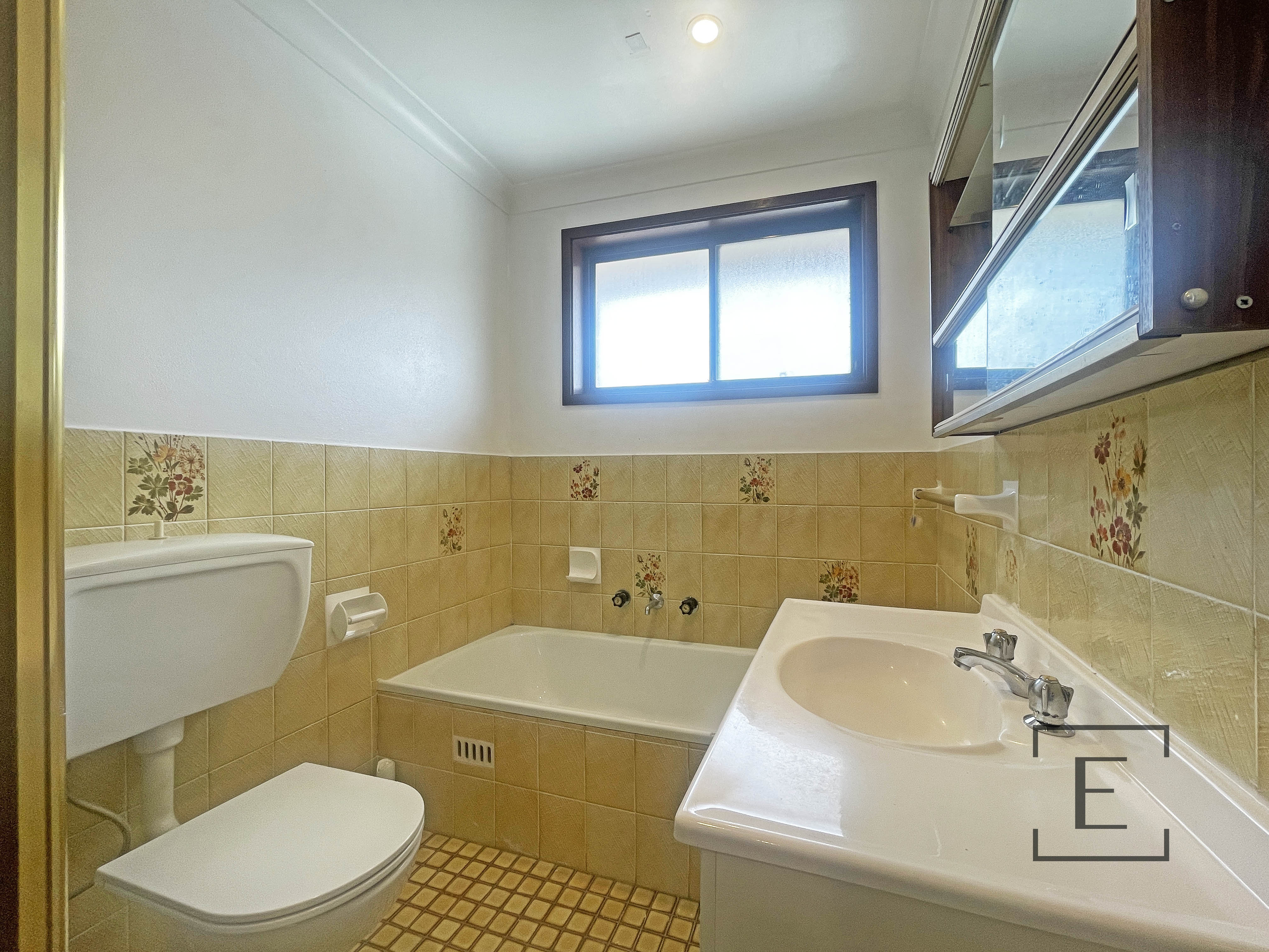 31 Calabro Avenue, Lurnea