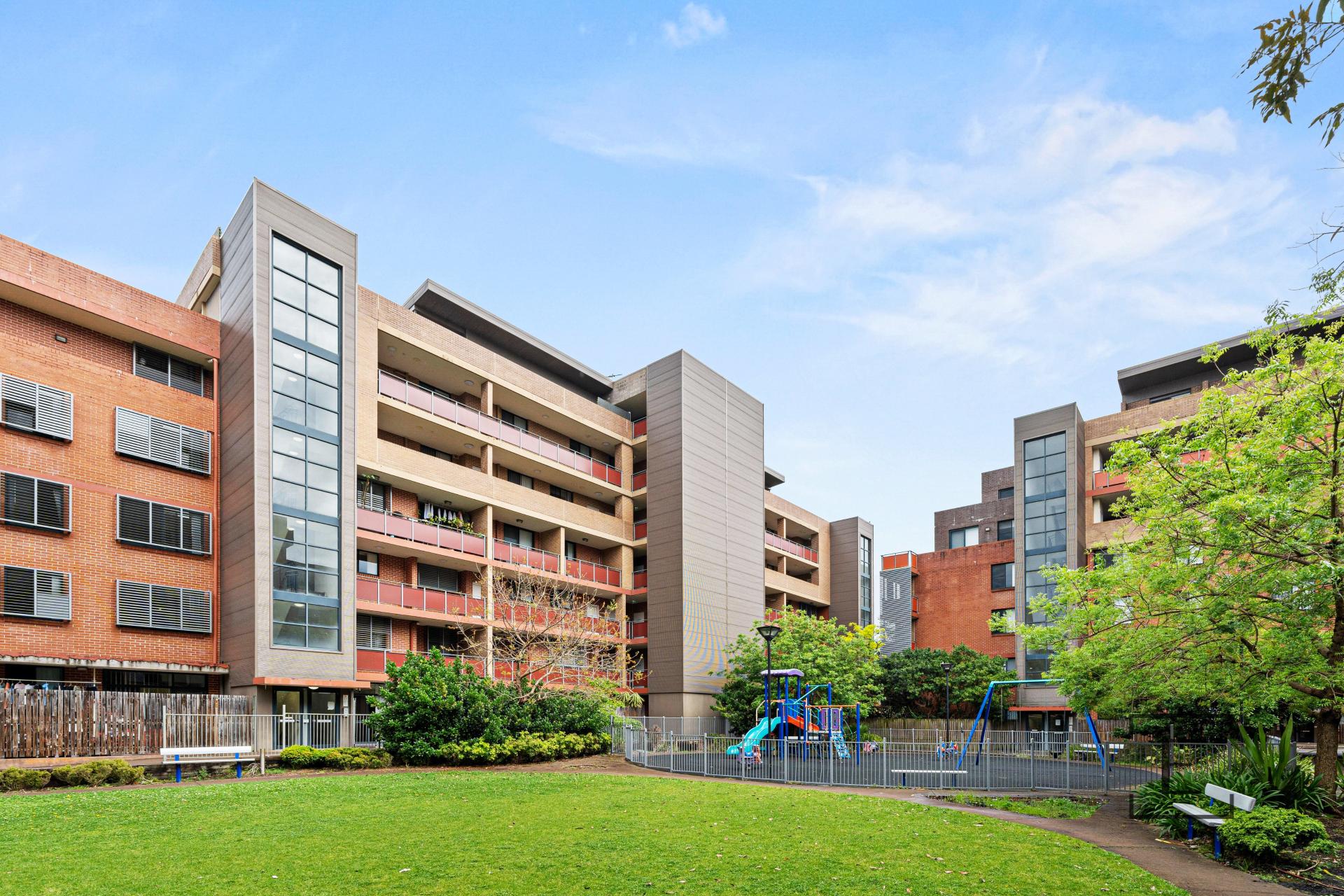 204E / 27-29 George Street, North Strathfield