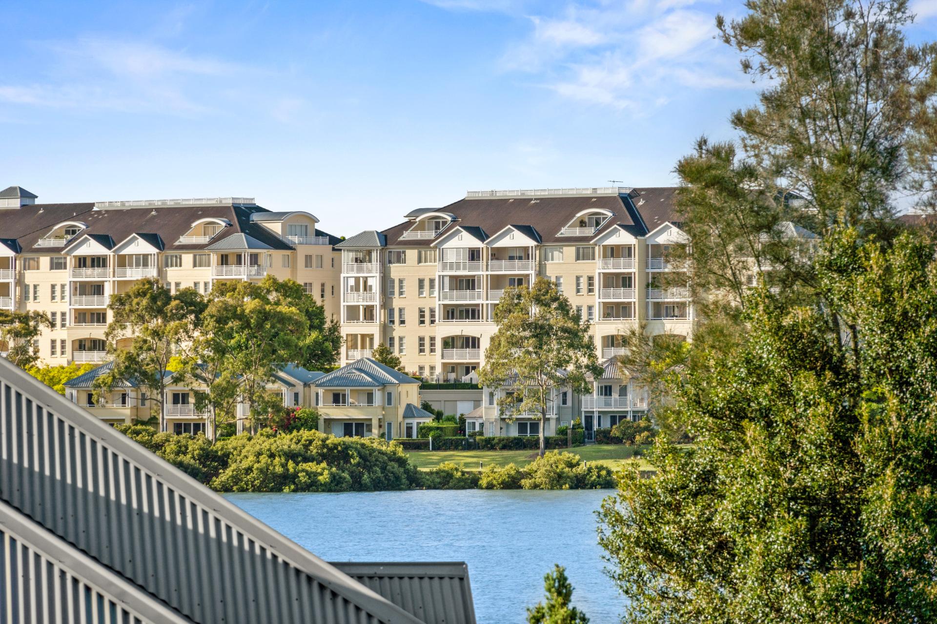 8 / 162E Burwood Road, Concord