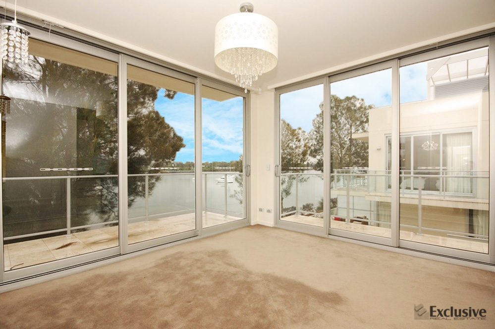 30 Hilly Street, Mortlake