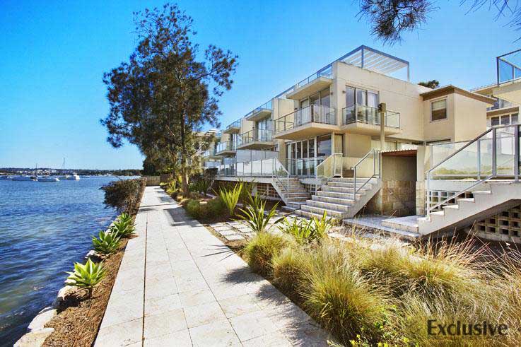 30 Hilly Street, Mortlake