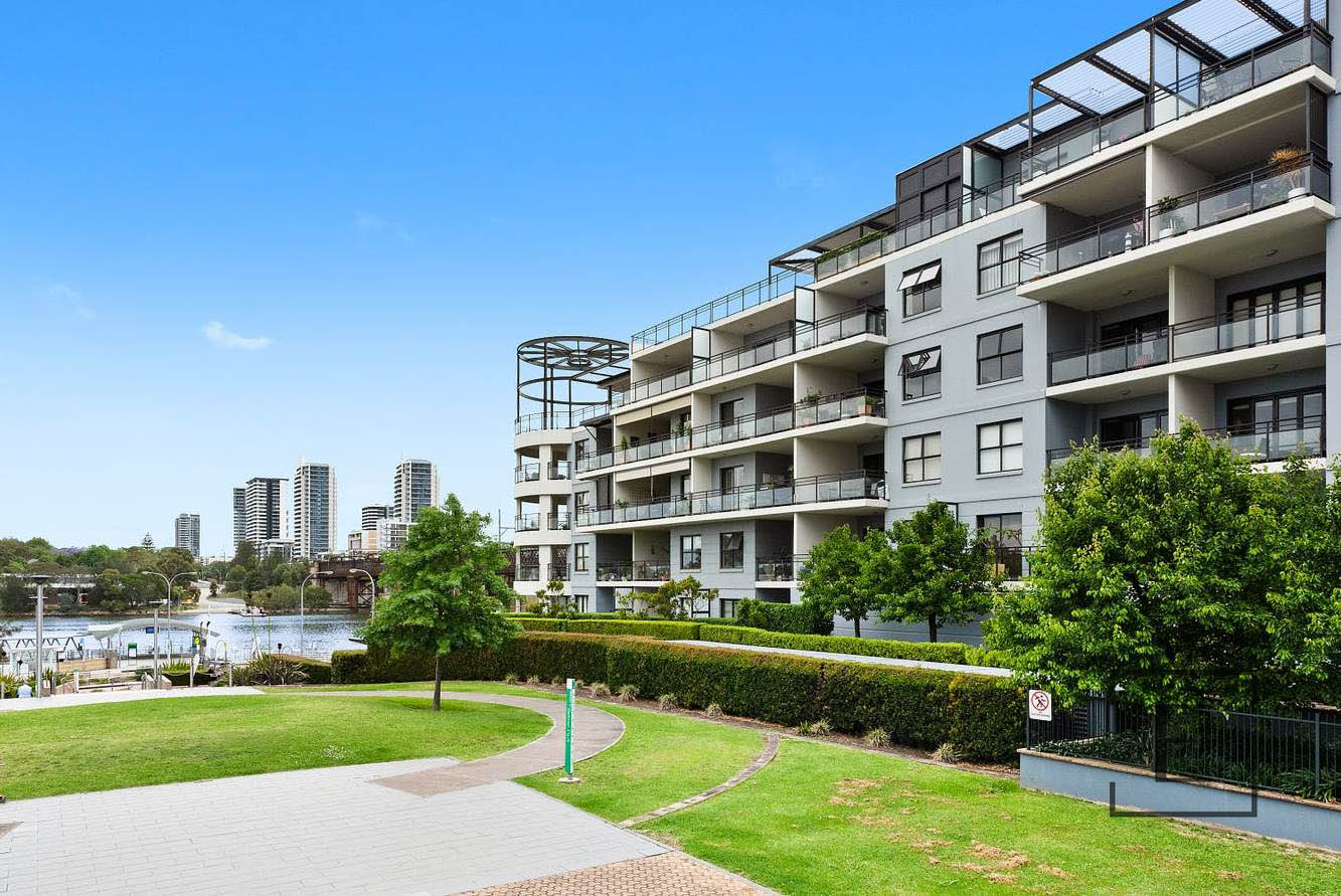25 / 2 Bay Drive, Meadowbank