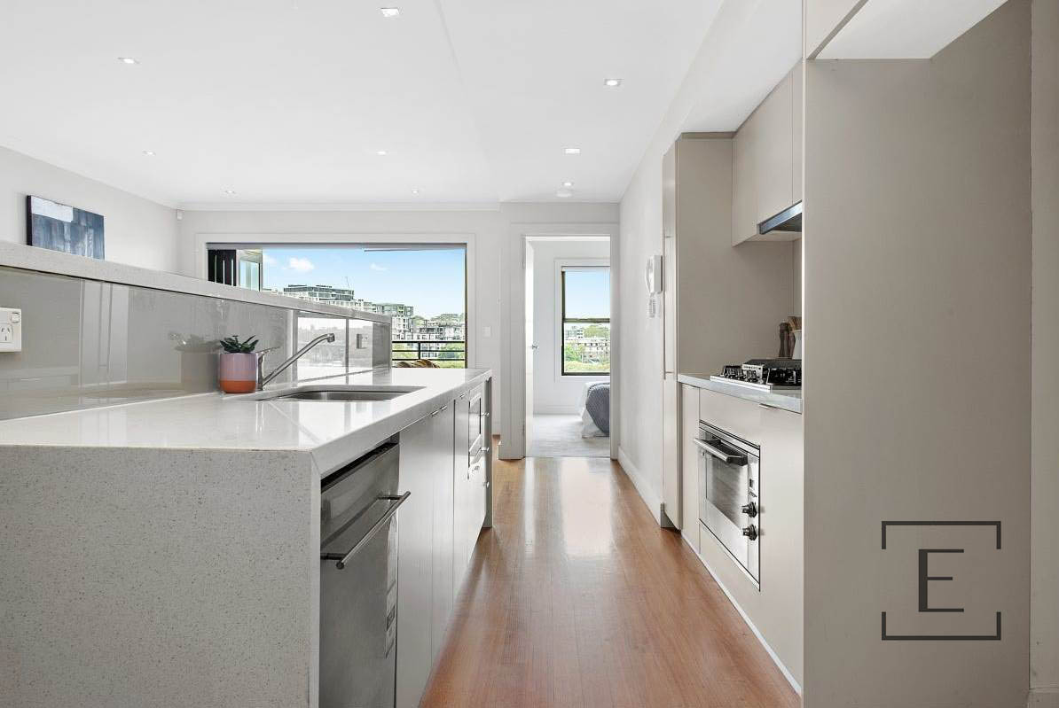 25 / 2 Bay Drive, Meadowbank