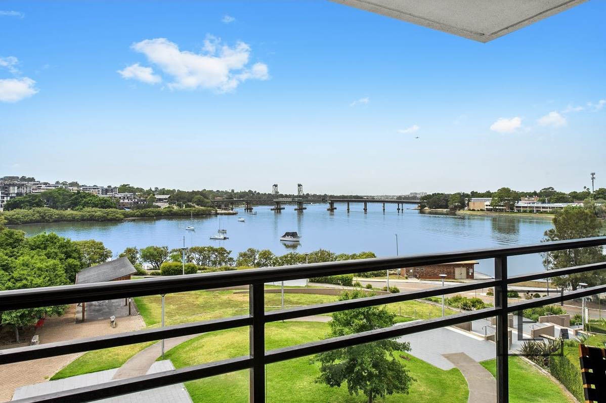 25 / 2 Bay Drive, Meadowbank