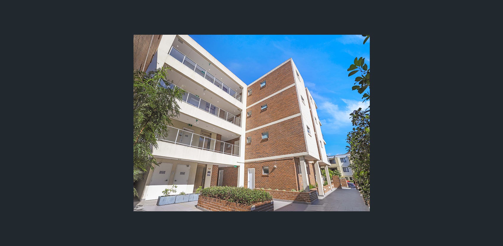 8 / 26 Lydbrook Street, Westmead