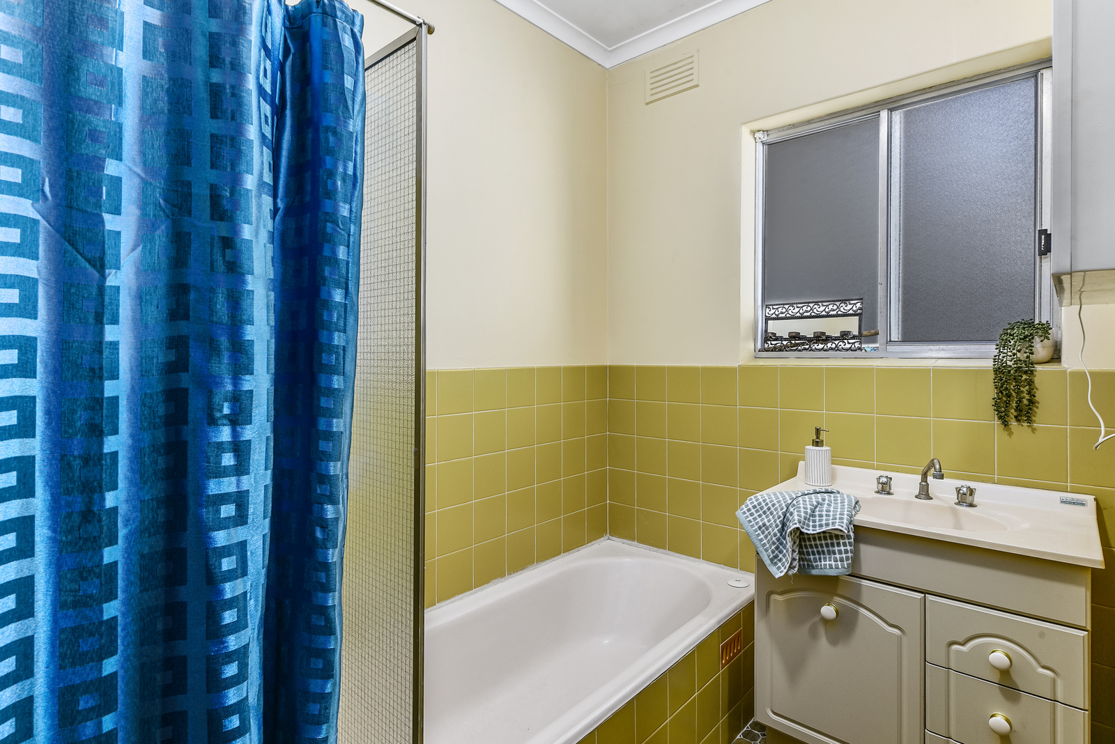 2 / 2 Davison Street, Mount Gambier