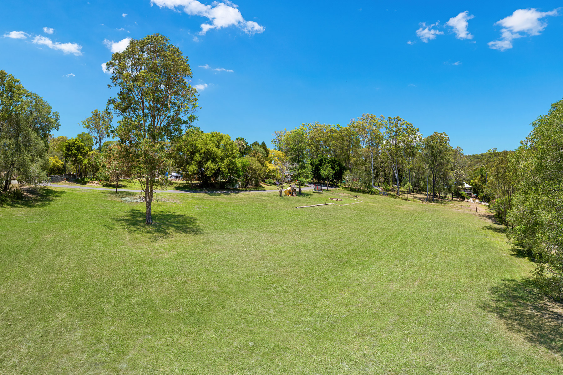 116-128 Karen Court, Tamborine