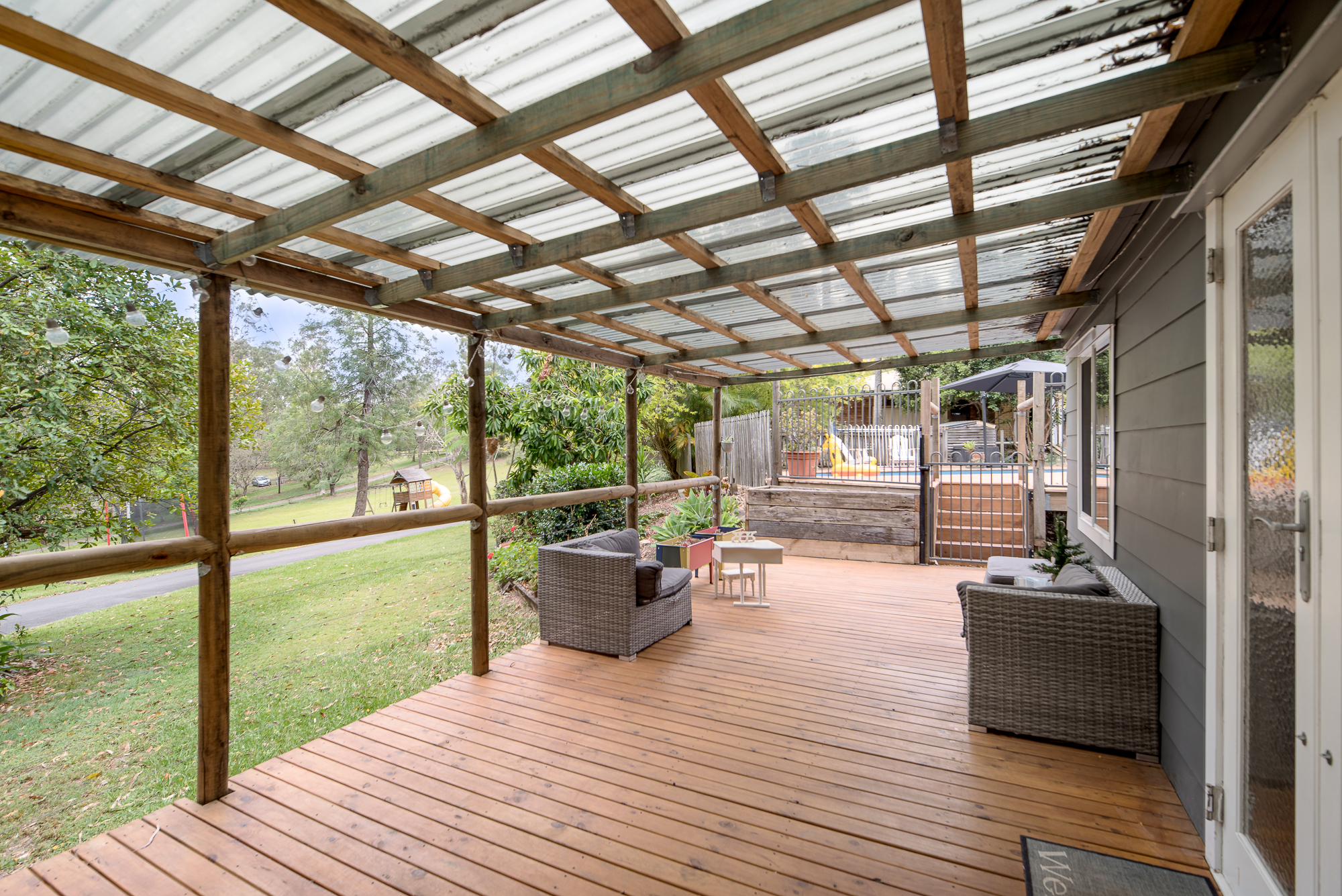 116-128 Karen Court, Tamborine