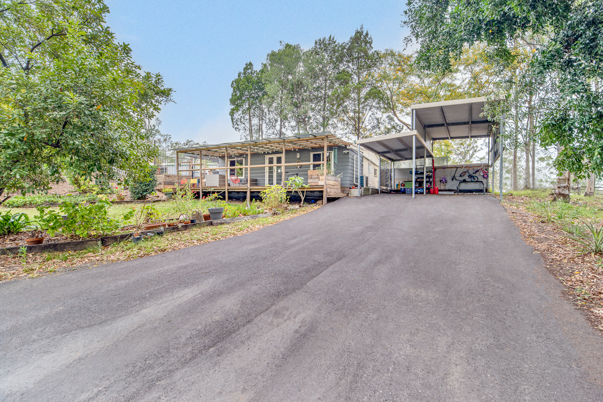 116-128 Karen Court, Tamborine