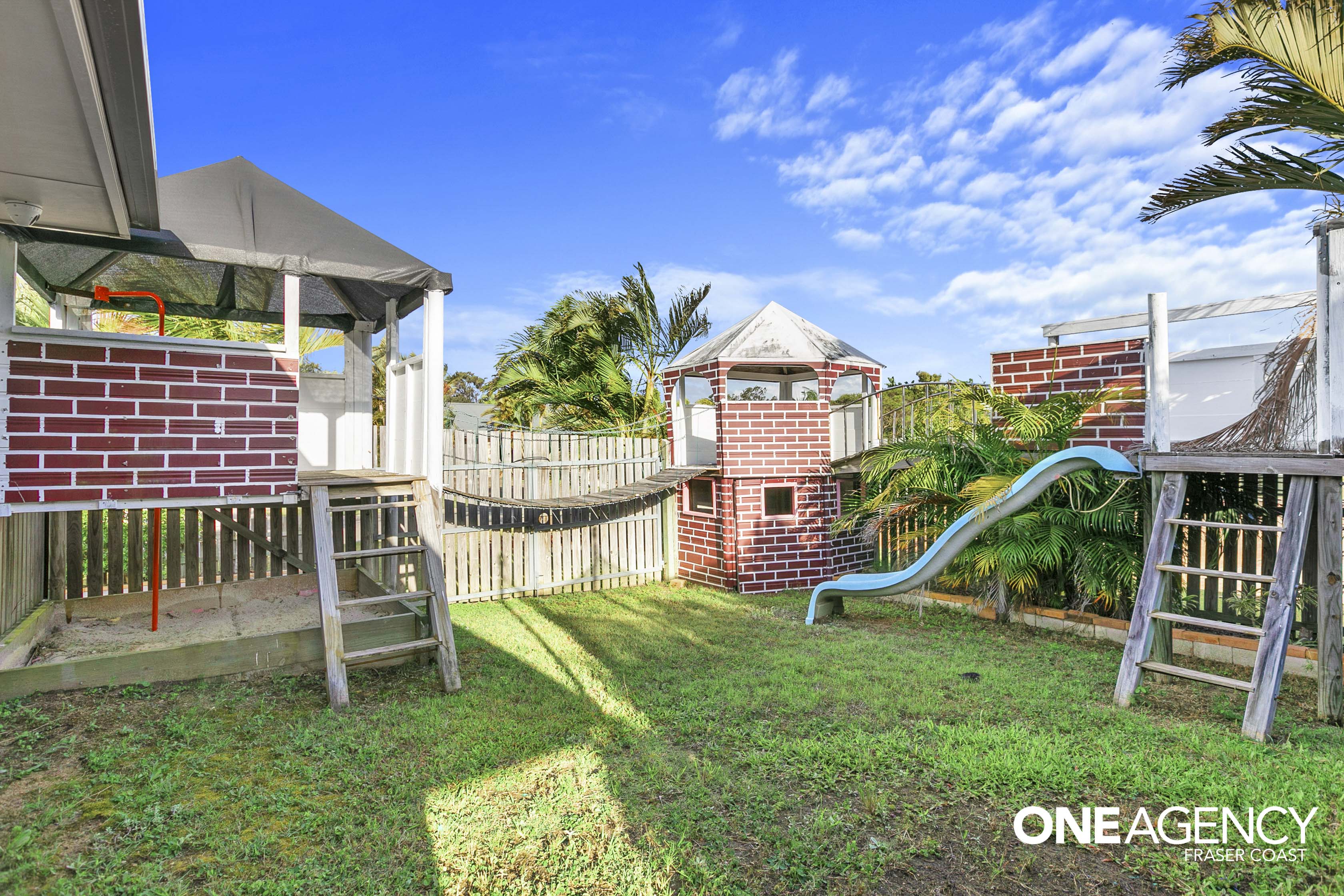 5 Topaz Circuit, Urangan