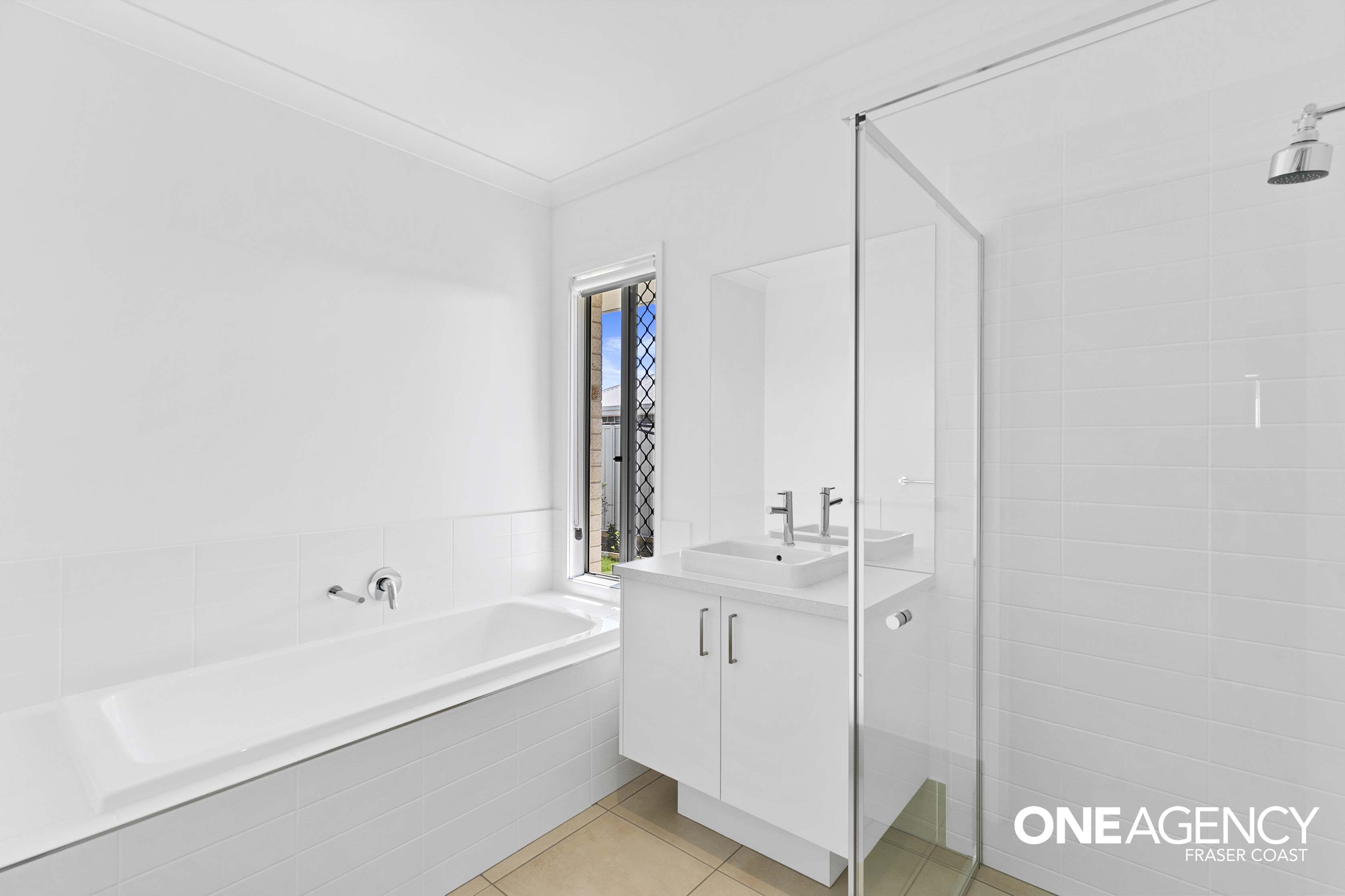 18 Quarterdeck Avenue, Pialba