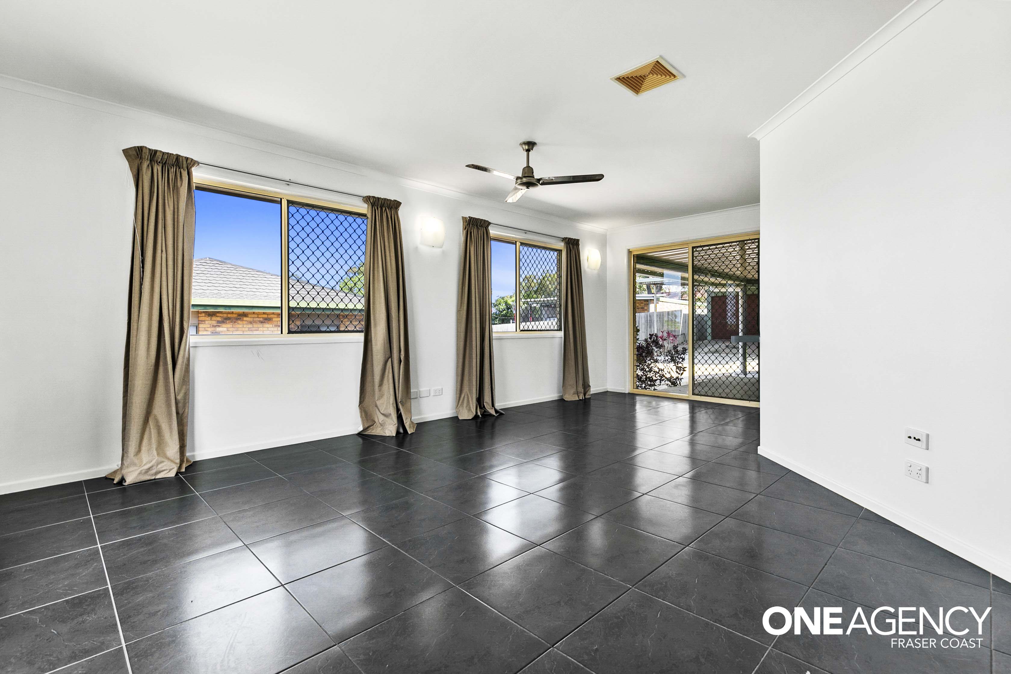 90 Lauren Street, Urangan