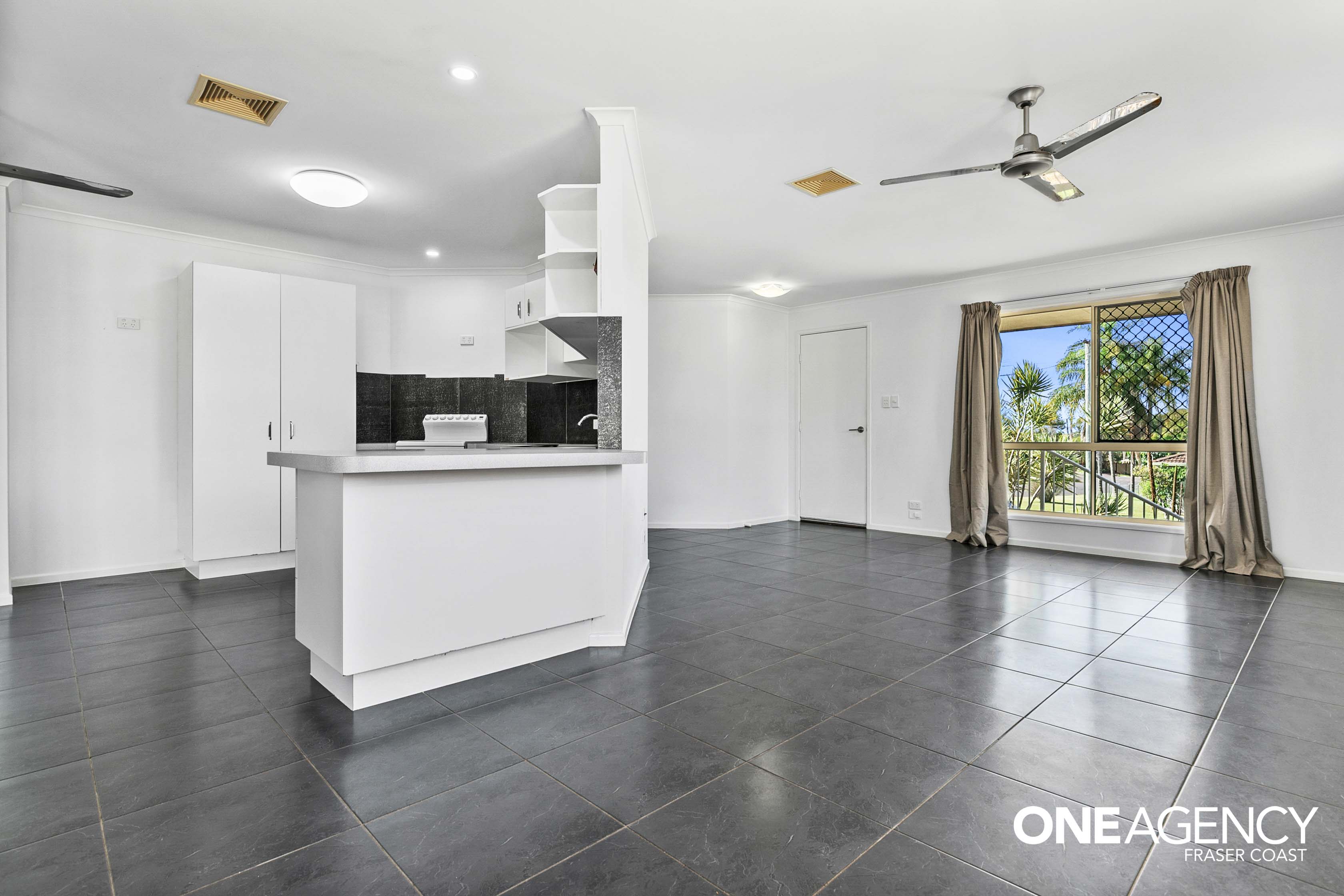90 Lauren Street, Urangan