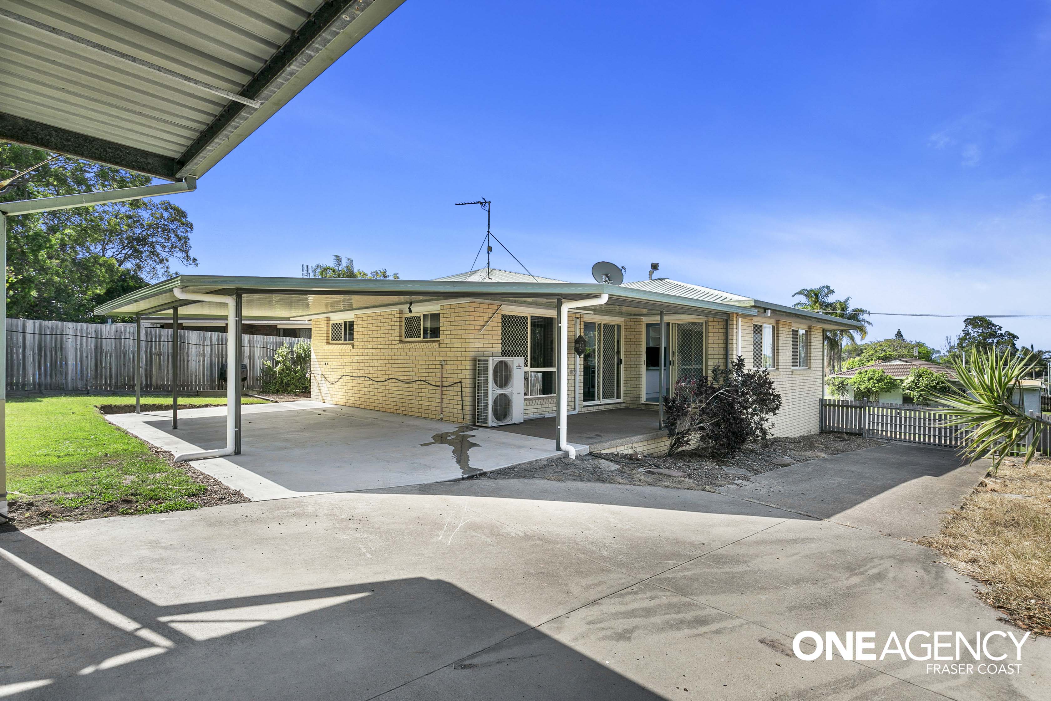 90 Lauren Street, Urangan
