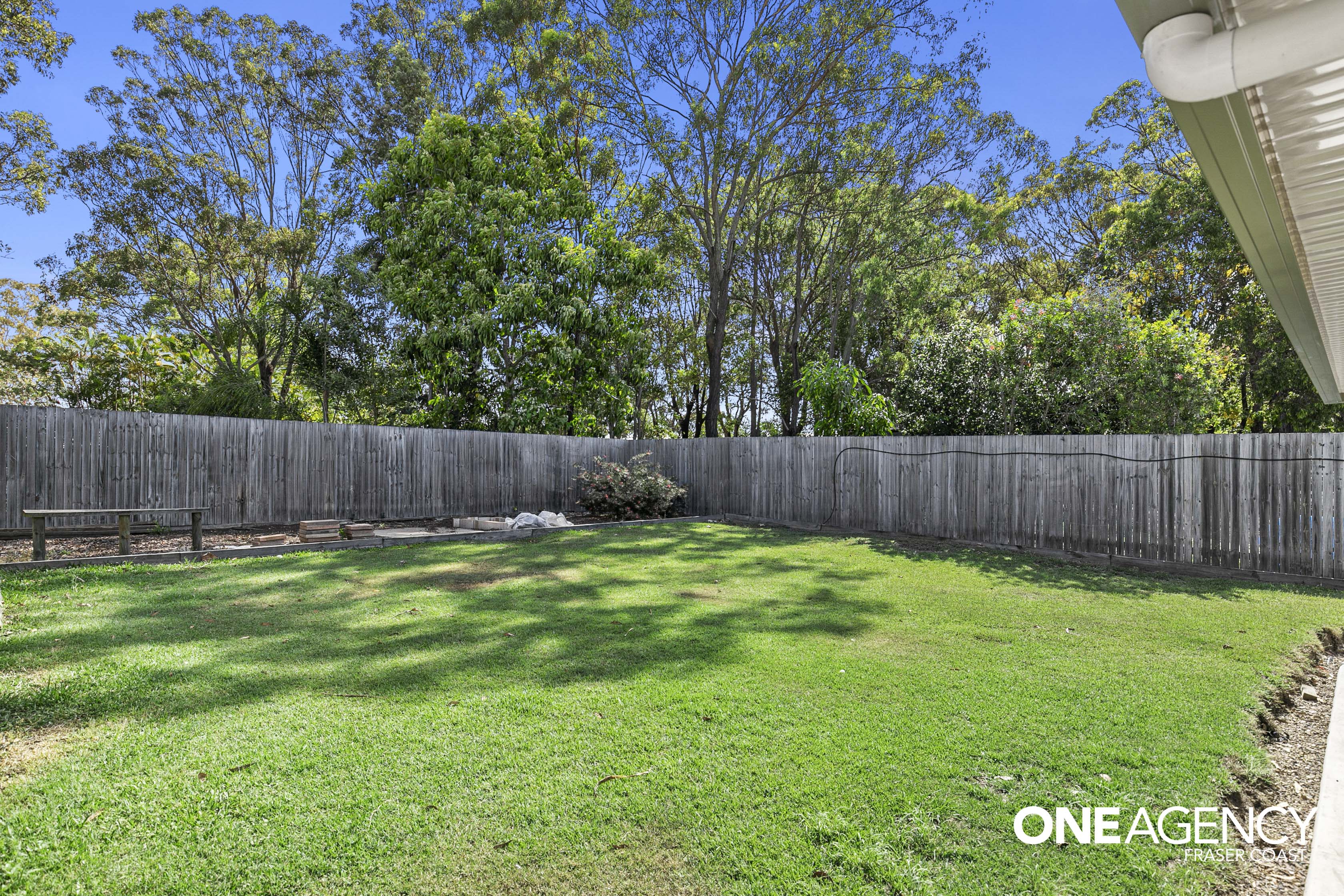 90 Lauren Street, Urangan