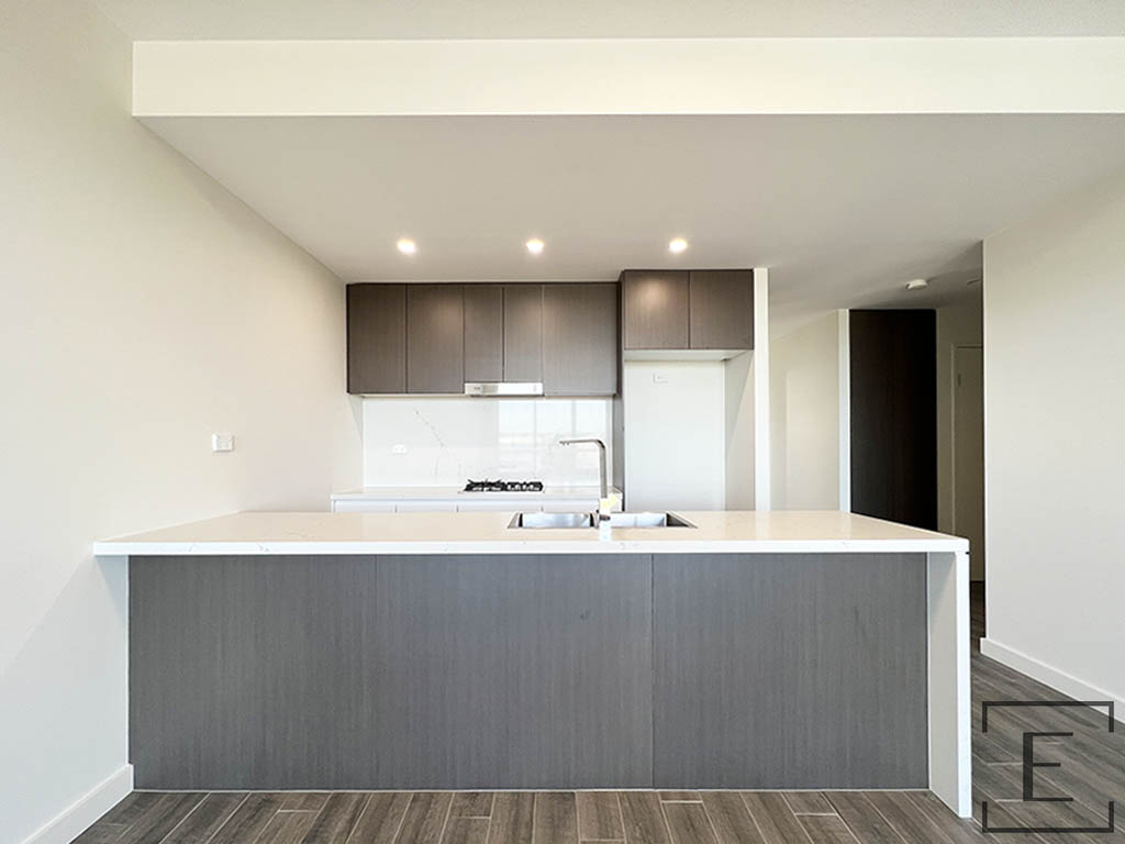 30 / 22-26 Coronation Parade, Enfield