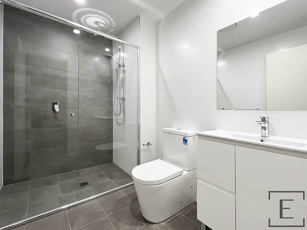 30 / 22-26 Coronation Parade, Enfield