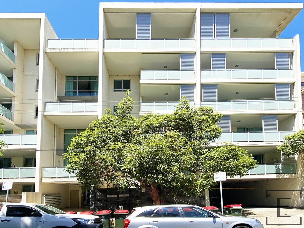 303 / 8 Station Street, Homebush