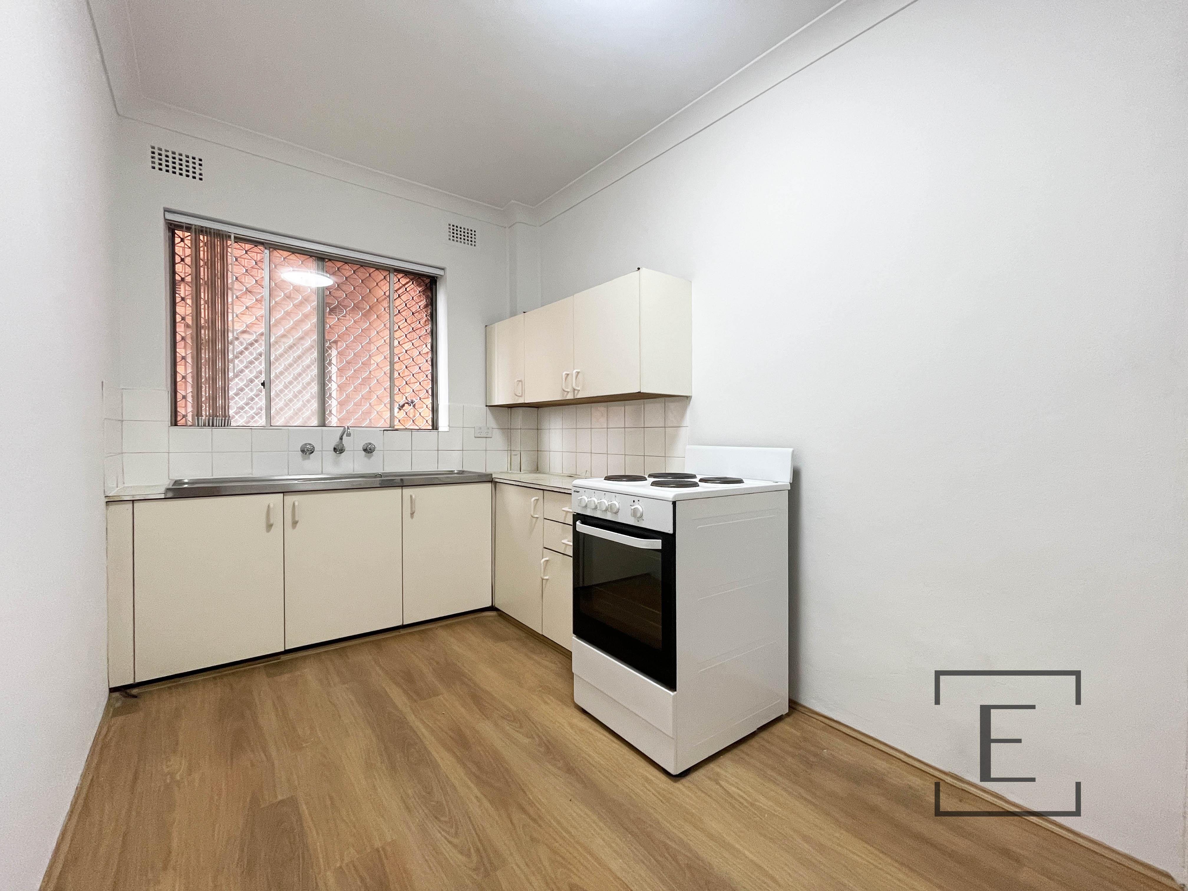 4 / 50 Seventh Avenue, Campsie