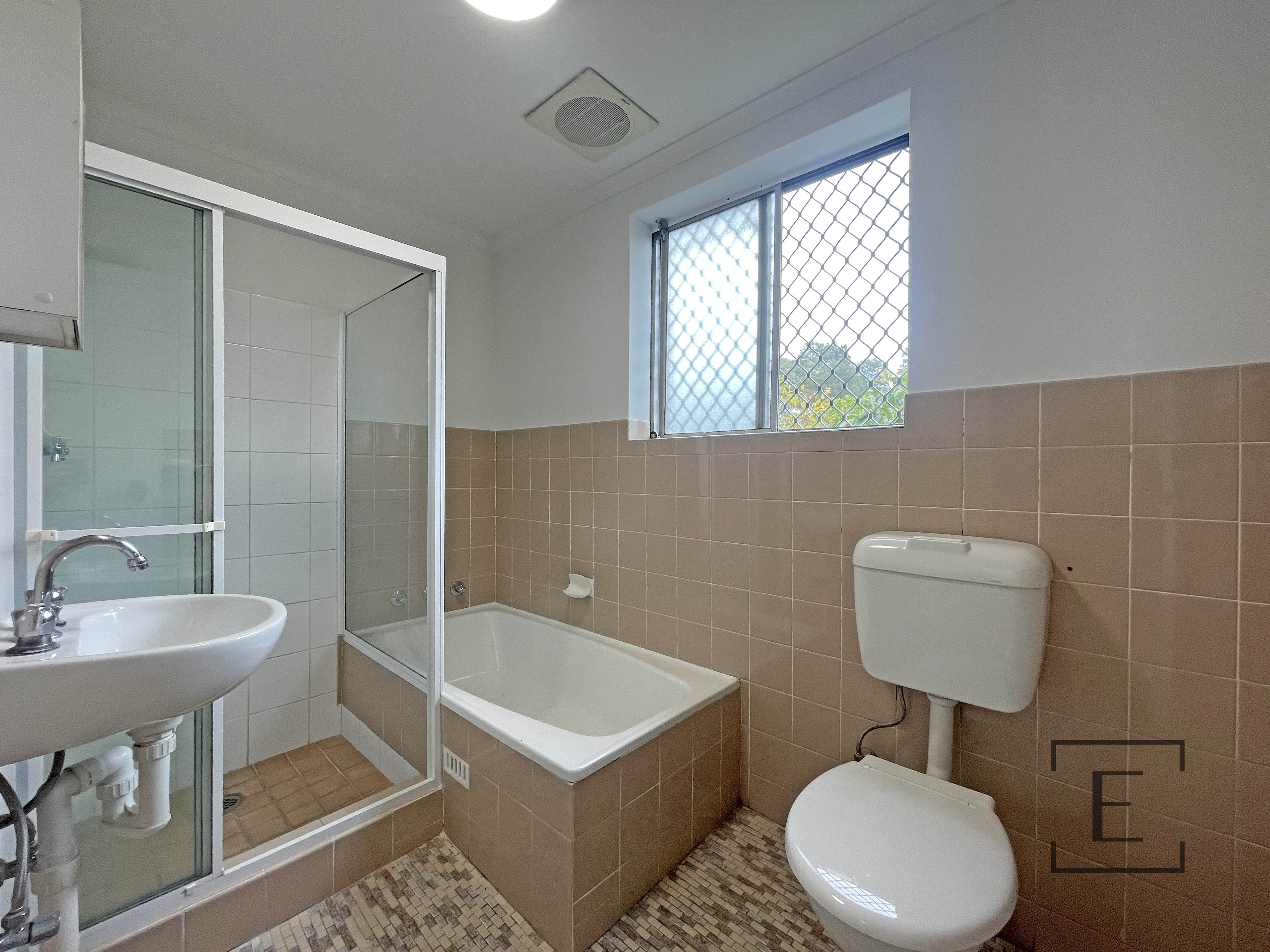 4 / 50 Seventh Avenue, Campsie