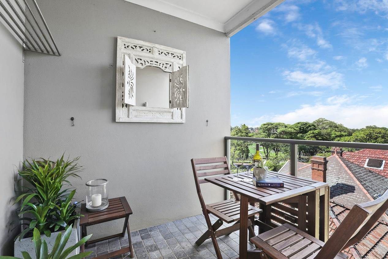 16 / 11 Myahgah Road, Mosman