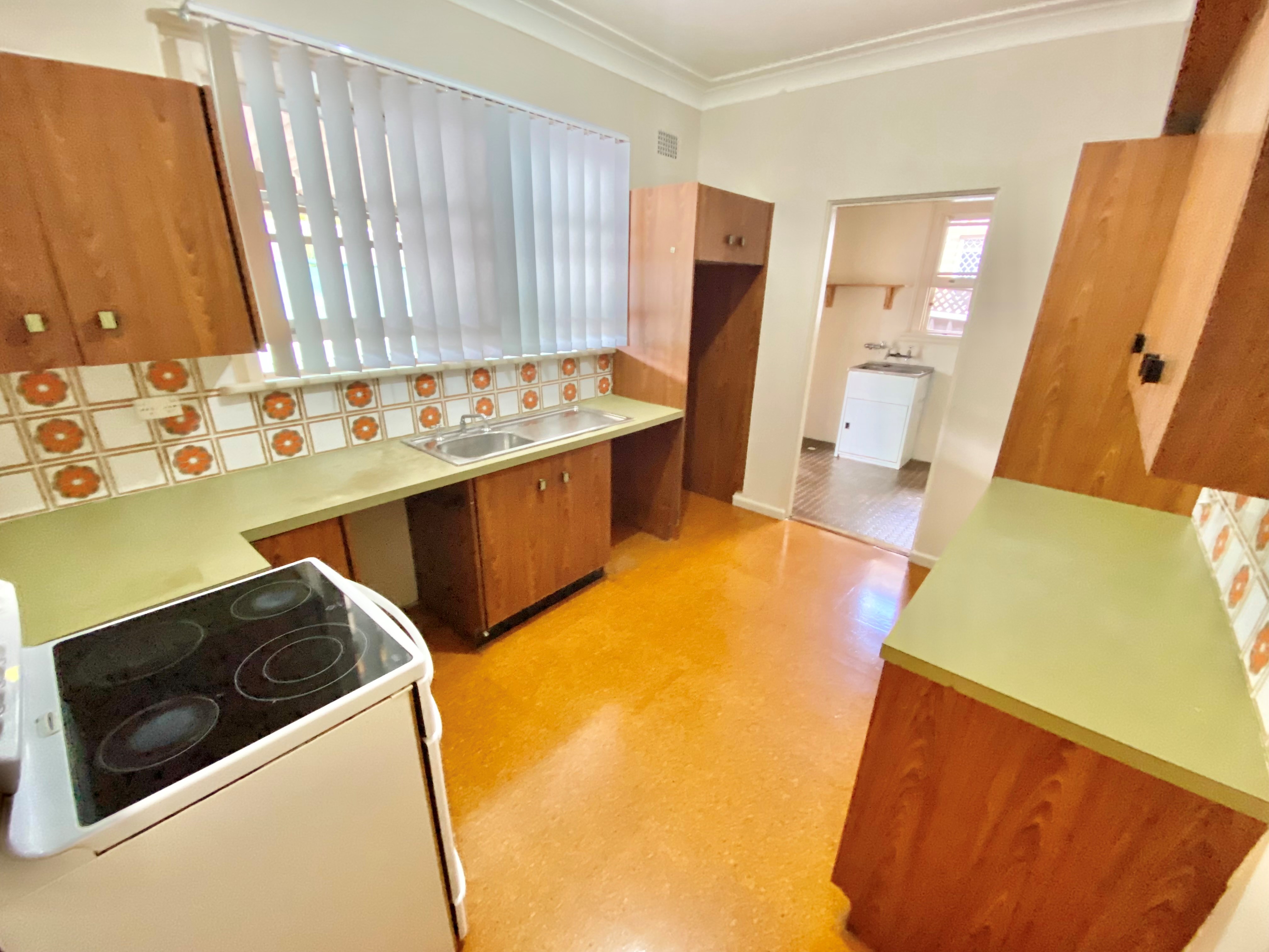 33 Grove Avenue, Narwee