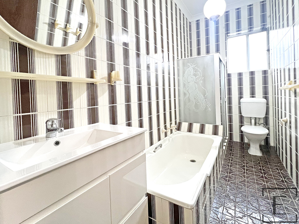 340 Lyons Road, Russell Lea