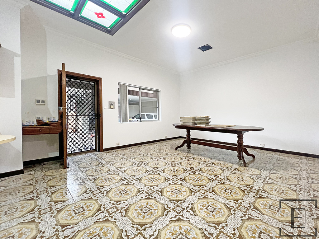 340 Lyons Road, Russell Lea