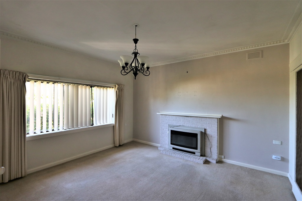 12 MacKenzie Street, Mount Gambier