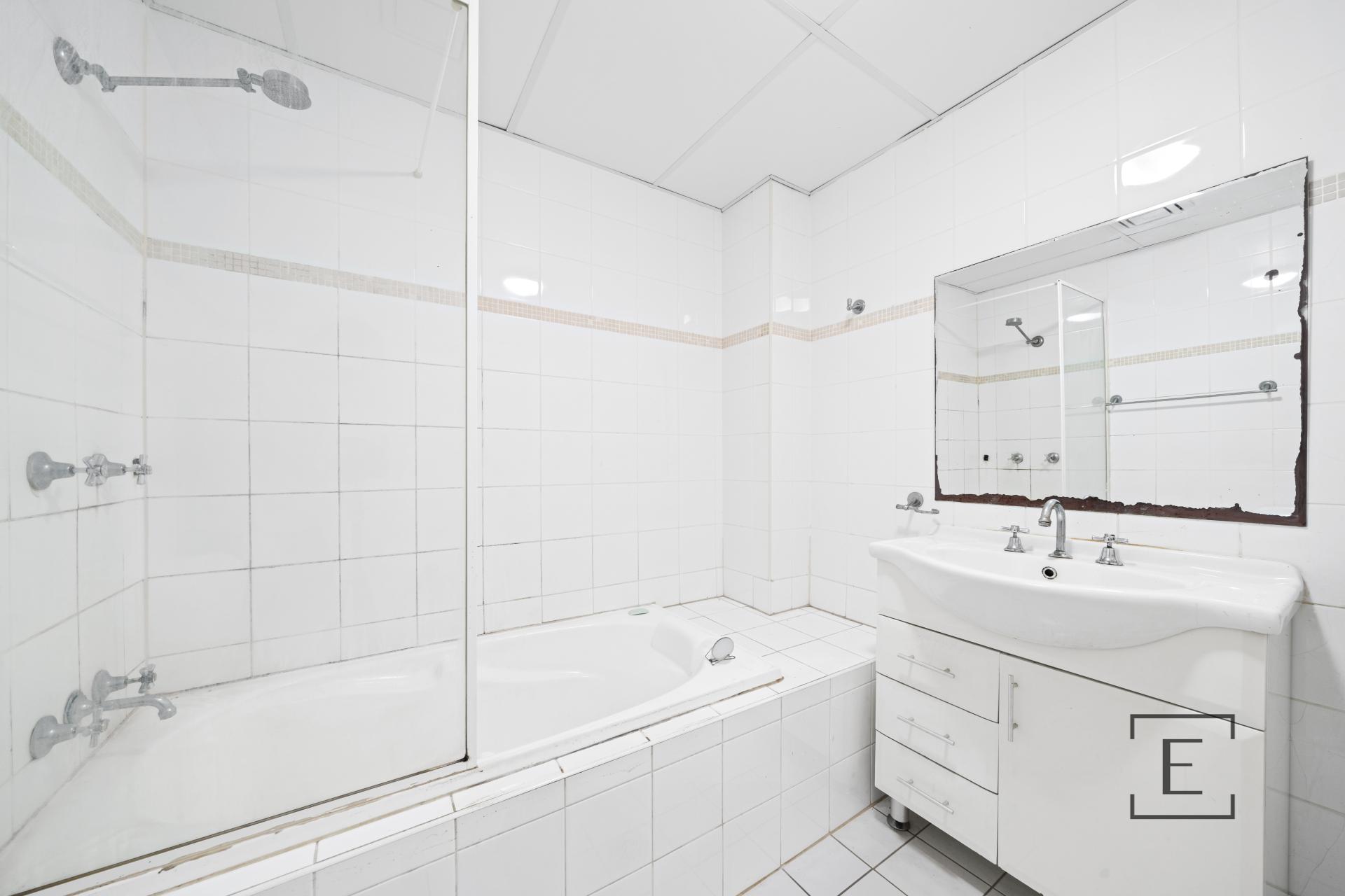 4 / 19-27 Eastbourne Road, Homebush West