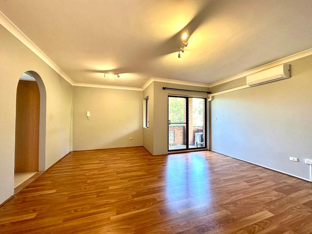 3 / 30-32 Doomben Avenue, Eastwood